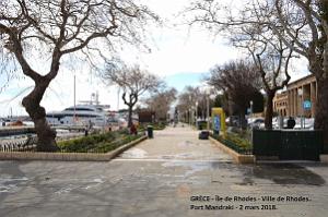 014- Rhodes Centre- Port d'honneur